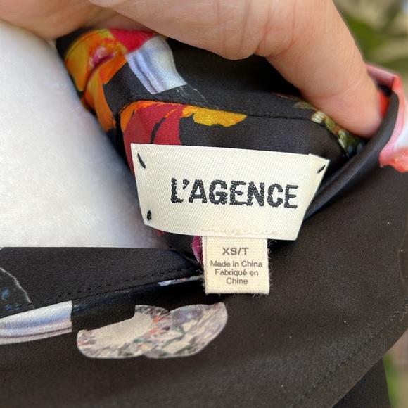 COPY - L’AGENCE Dani Silk Blouse NWOT - Picture 9 of 9